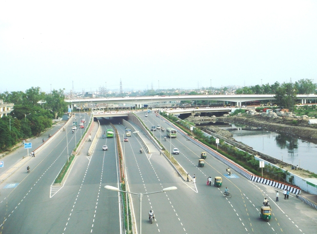 "GRADE SEPARATOR AT GHAZIPUR INTERSECTION ON NH-24 BYPASS, DELHI"